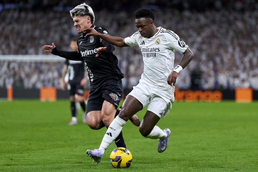 球迷们也期 球迷们也期